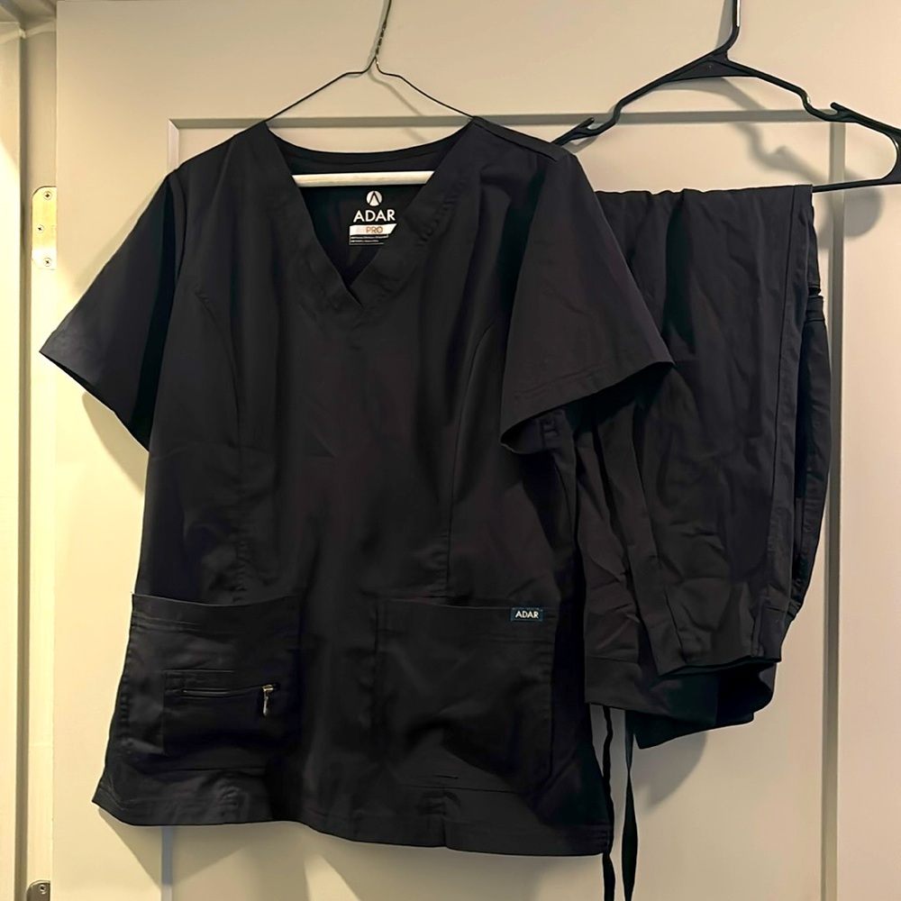 Black - Tapered leg scrubs, professional looking. Like new